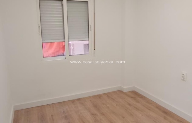 Herverkoop - Appartement / flat - Torrevieja - Center