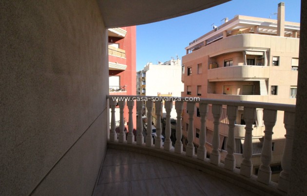 Wiederverkauf - Wohnung - Torrevieja - Center