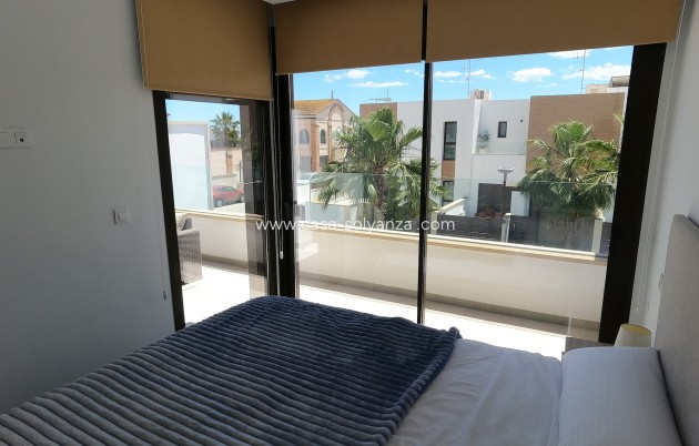 Herverkoop - Villa - Algorfa - La Finca Golf Resort