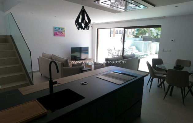 Herverkoop - Villa - Algorfa - La Finca Golf Resort
