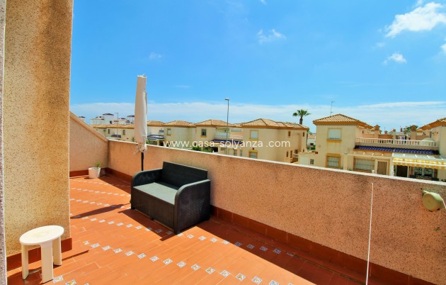 Herverkoop - Herenhuis - Villamartin - PAU 8