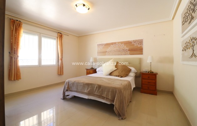 Resale - Villa - La Marina - La Escuera