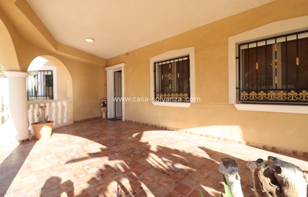 Resale - Villa - La Marina - La Escuera
