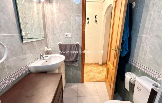 Herverkoop - Appartement / flat - Torrevieja - Center