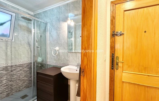 Herverkoop - Appartement / flat - Torrevieja - Center
