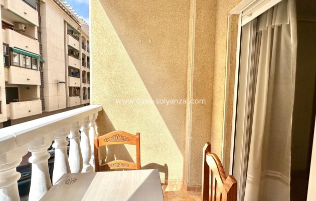 Herverkoop - Appartement / flat - Torrevieja - Center