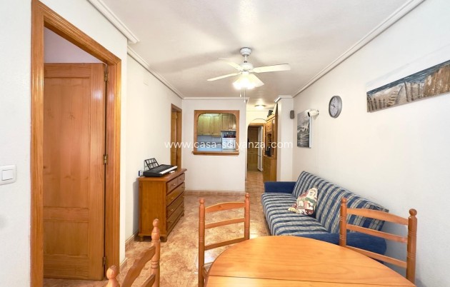 Herverkoop - Appartement / flat - Torrevieja - Center