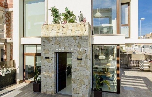 Obra nueva - Villa - Los Montesinos - La Herrada
