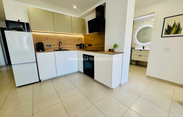 Herverkoop - Appartement / flat - Torrevieja - Puerto