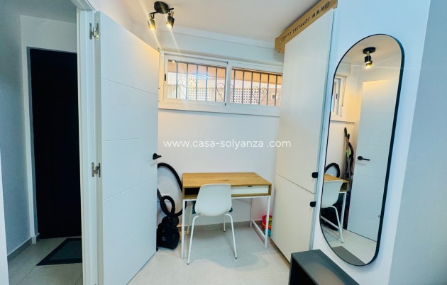Herverkoop - Appartement / flat - Torrevieja - Puerto