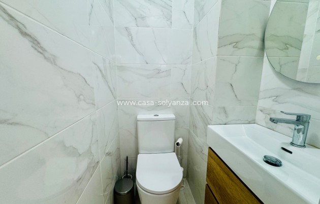 Herverkoop - Appartement / flat - Torrevieja - Puerto