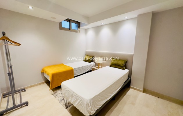 Herverkoop - Villa - Orihuela Costa - Los Dolses