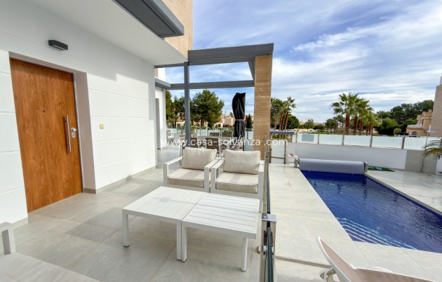 Herverkoop - Villa - Orihuela Costa - Villamartín