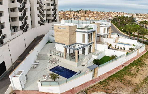 Herverkoop - Villa - Orihuela Costa - Villamartín