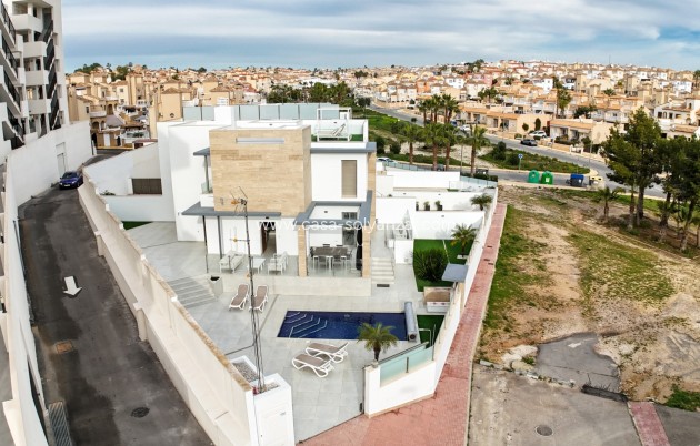 Herverkoop - Villa - Orihuela Costa - Villamartín