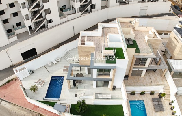 Herverkoop - Villa - Orihuela Costa - Villamartín