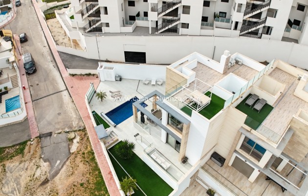 Herverkoop - Villa - Orihuela Costa - Villamartín