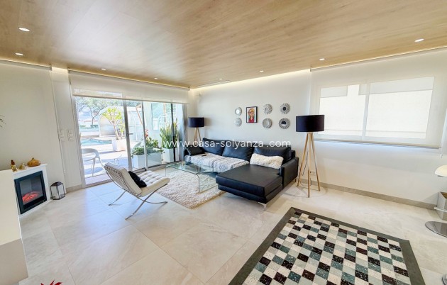 Herverkoop - Villa - Orihuela Costa - Campoamor