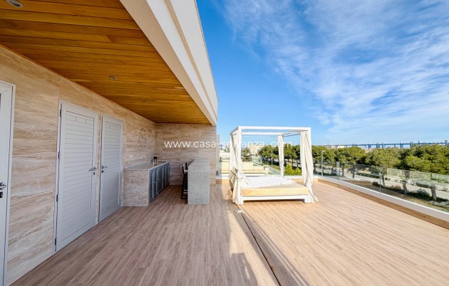 Herverkoop - Villa - Orihuela Costa - Campoamor