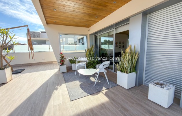 Herverkoop - Villa - Orihuela Costa - Campoamor
