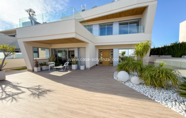 Herverkoop - Villa - Orihuela Costa - Campoamor
