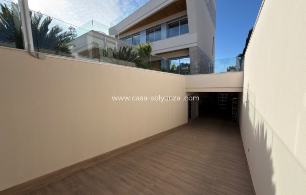 Herverkoop - Villa - Orihuela Costa - Campoamor
