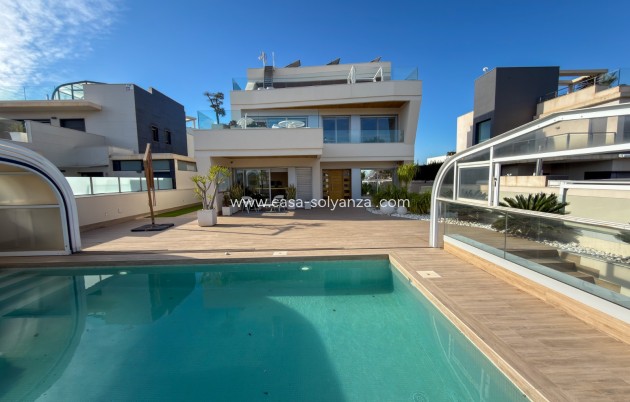 Herverkoop - Villa - Orihuela Costa - Campoamor