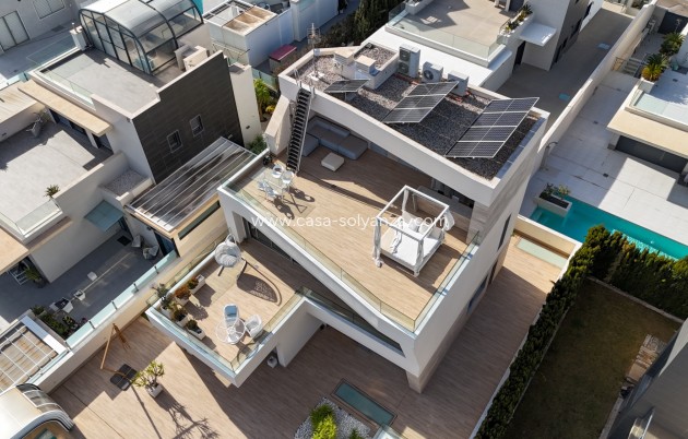 Herverkoop - Villa - Orihuela Costa - Campoamor