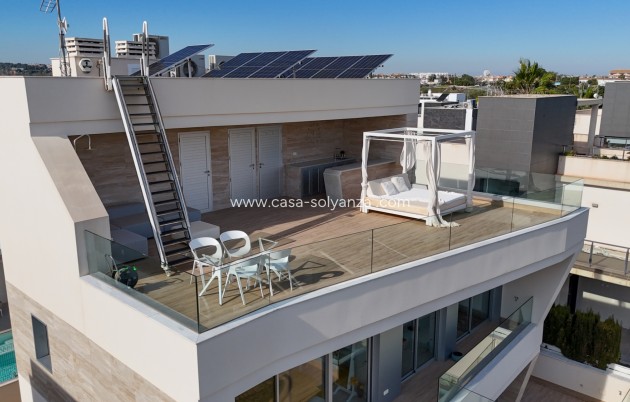 Herverkoop - Villa - Orihuela Costa - Campoamor