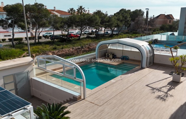 Herverkoop - Villa - Orihuela Costa - Campoamor
