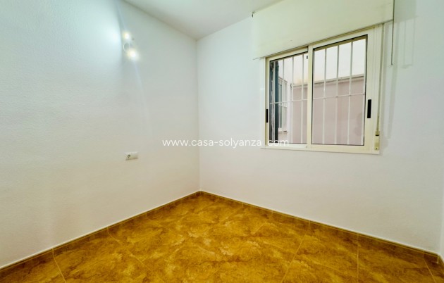 Herverkoop - Appartement / flat - Torrevieja - Center