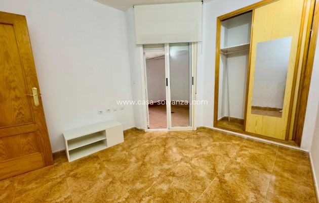 Herverkoop - Appartement / flat - Torrevieja - Center