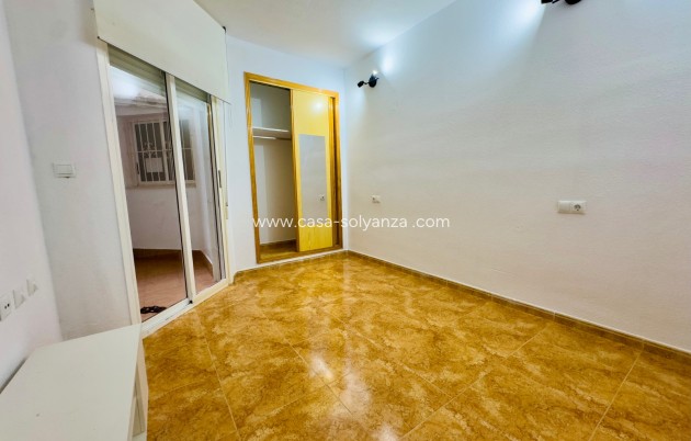 Herverkoop - Appartement / flat - Torrevieja - Center