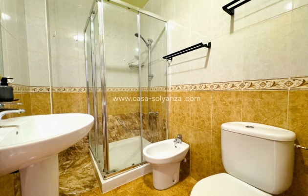 Herverkoop - Appartement / flat - Torrevieja - Center