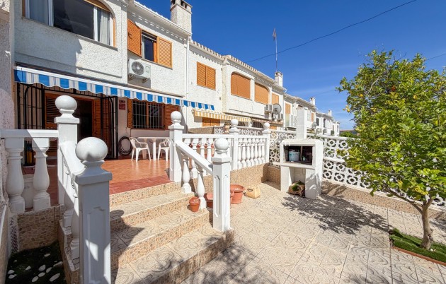 Herverkoop - Villa - Orihuela Costa - Playa Flamenca