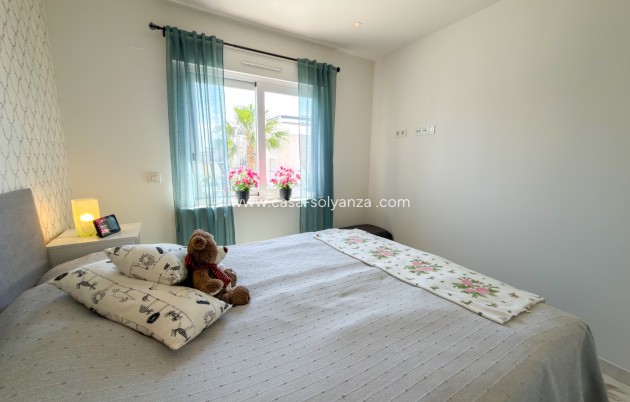 Herverkoop - Appartement / flat - Torrevieja - Aguas nuevas