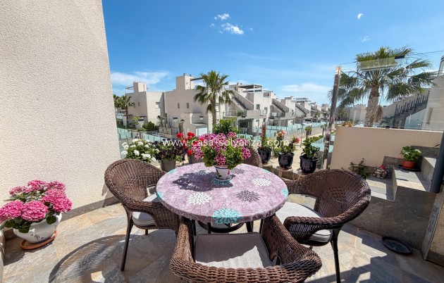 Herverkoop - Appartement / flat - Torrevieja - Aguas nuevas