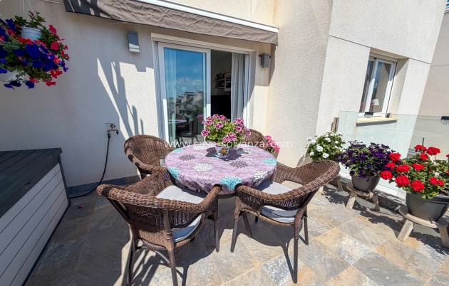 Herverkoop - Appartement / flat - Torrevieja - Aguas nuevas