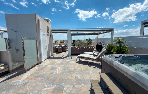 Herverkoop - Appartement / flat - Torrevieja - Aguas nuevas
