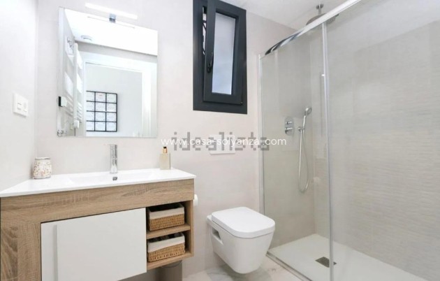 Herverkoop - Appartement / flat - Orihuela Costa - Los Almendros-La Florida
