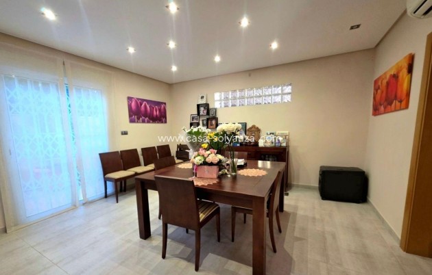 Herverkoop - Villa - Dehesa de campoamor - Campoamor