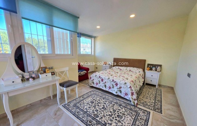 Herverkoop - Villa - Dehesa de campoamor - Campoamor