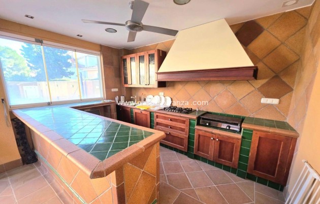 Herverkoop - Villa - Dehesa de campoamor - Campoamor
