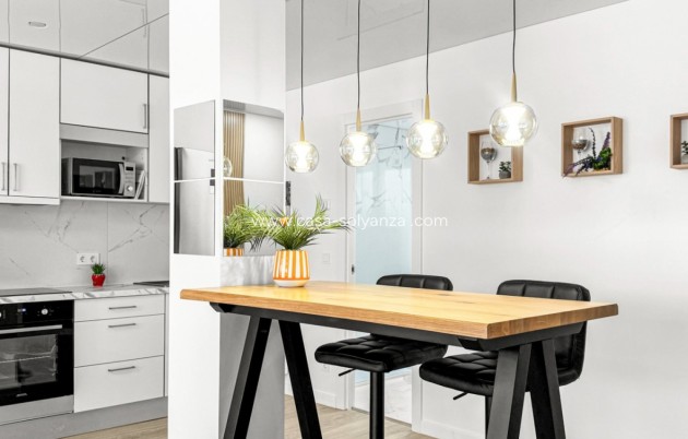 Herverkoop - Appartement / flat - Torrevieja - El Acequión - Los Náufragos