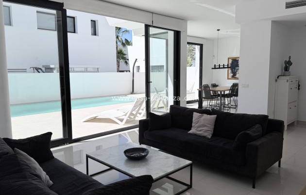Herverkoop - Villa - Ciudad Quesada - Costa Blanca