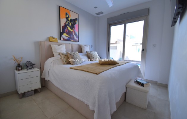 Resale - Villa - Orihuela Costa - Villamartín