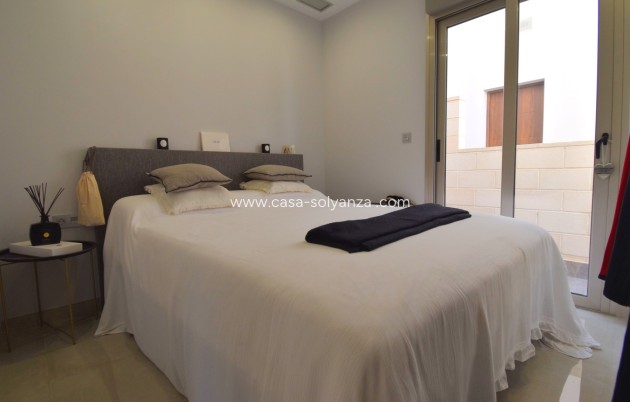 Resale - Villa - Orihuela Costa - Villamartín