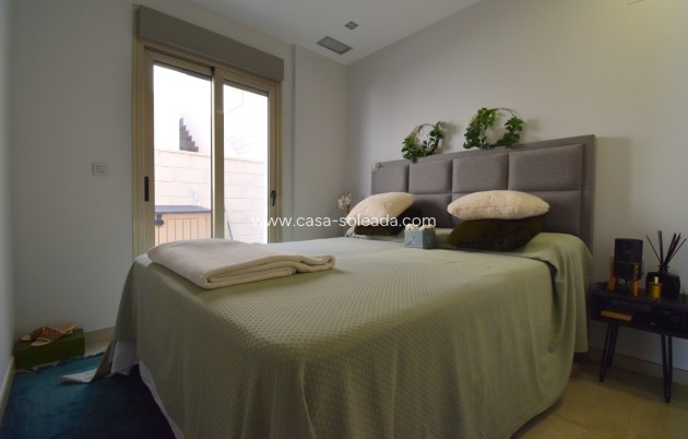 Resale - Villa - Orihuela Costa - Villamartín