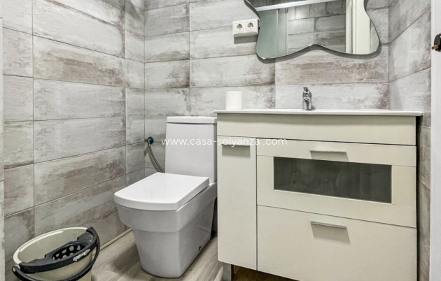 Herverkoop - Appartement / flat - Guardamar del Segura - Pueblo