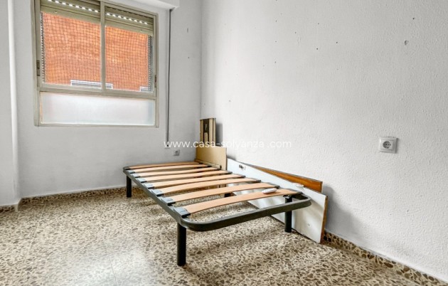 Herverkoop - Appartement / flat - Guardamar del Segura - Pueblo